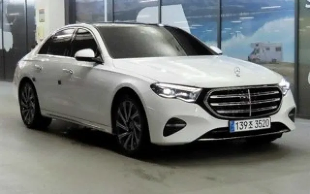 인천중고차신용카드할부 E-클래스 W214 E300 4MATIC 매물 사진 9 - 2024/04 17,920km